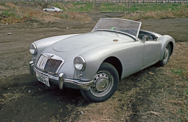 00 mga(80-16-16) 1955-59 MG MGA1500_edited-1.jpg