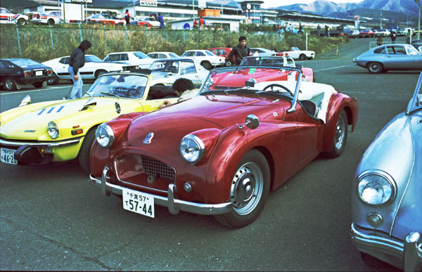 00a t2(80-13-04) 1953-55 Triumph TR2_edited-1.jpg