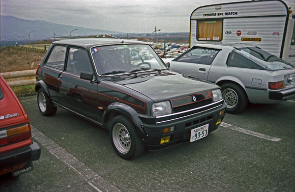 01-06(80-14-07) Alpine Renault 5_edited-1.jpg