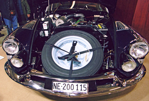 01-3a (03-11-21) 1959 Citroen DS19 Coupe LeParis.jpg