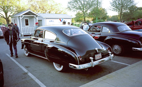 01-3b (98-F09-37E) 1950 ChevroletFleetline DeLuxe 2dr. Sedan.jpg