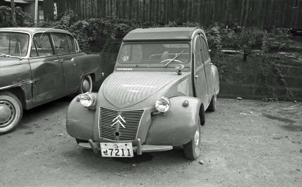 01-6a (061-10) 1953 Citroen 2CV A.jpg