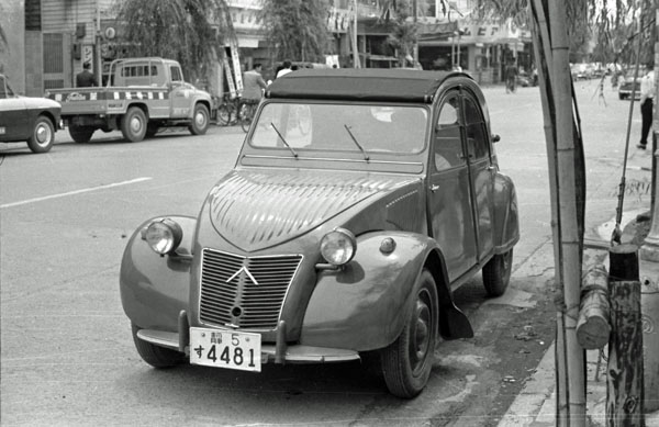 01-7b (016-04) 1953 Citroen 2CV Ａ.jpg