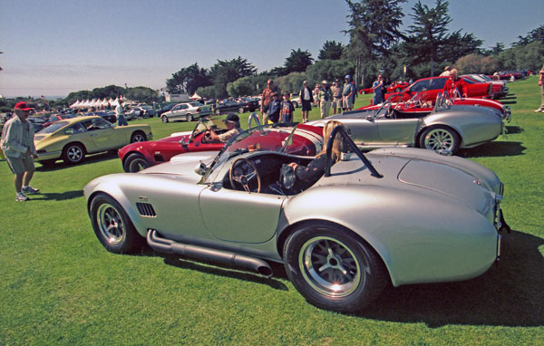 02-2g (04-52-28) 1964-66 AC Cobra 427.jpg