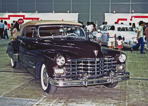 02-5a 90-23-10 1947 Cadillac 62 2dr Convertible.jpg