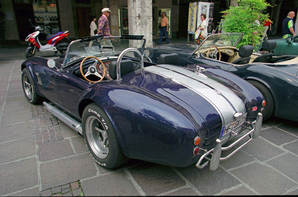 02-6b (01-19-12) 1964-66 AC Cobra 427.jpg