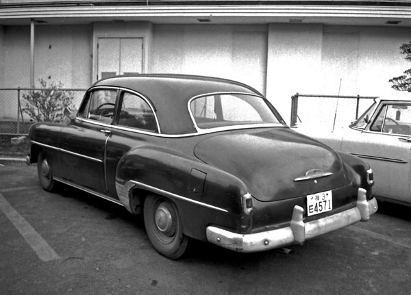 03-1b  (148-29) 1952 Chevrolet Deluxe Styleline 2dr Sedan.jpg