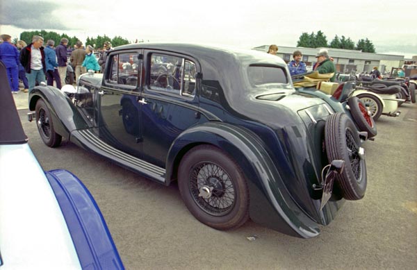 03-2b(00-31-17) 1937-39 AstonMartin 15／98 2Litre Long SportsSaloon.jpg