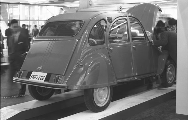 03-5b (176-03) 1967 Citroen 2CV AZLM.jpg