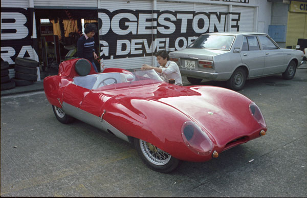 04(80-15-22) 1957 Lotus 11.jpg