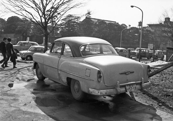 04-1b (146-35) 1953 Chevrolet DeLuxe 2dr Sedan.jpg