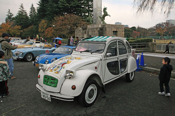 04-2b 12-12-01_201 1980 Citroen 2CV6 Special.JPG