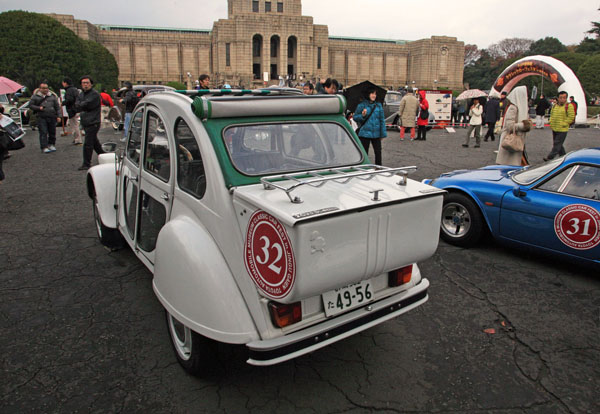 04-2e 12-12-01_205 1980 Citroen 2CV6 Special.JPG