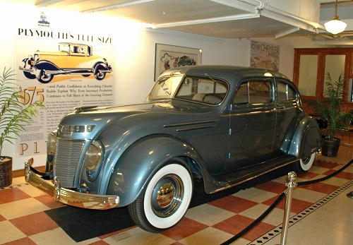 05-17-27 1937 Chrysler Airflow Sedan.jpg