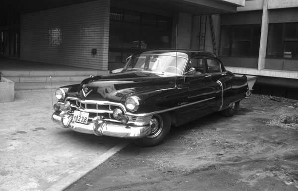 05-1a (101-16) 1950 Cadillac 61 4dr. Sedan.jpg