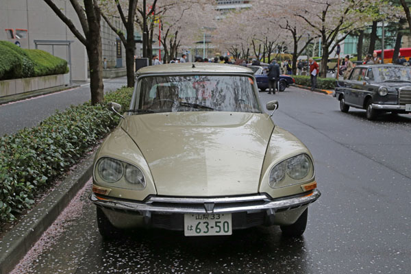 05-1a 15-04-05_270 1974 Citroen DS23 Pallas.JPG