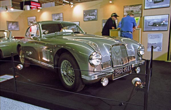 05-1a(02-18-35) 1950-53 Aston Martin DB2 Coupe.jpg