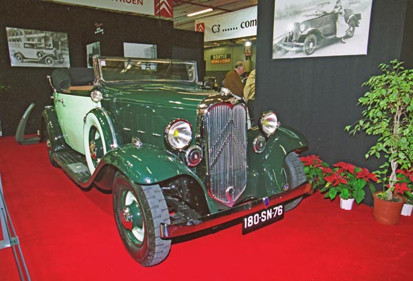 05-1b (02-21-01c) 1932-34 Citroen Type15 Rosalie Cabriolet（後輪駆動）.jpg
