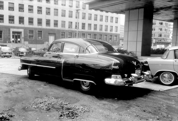 05-1c (101-14) 1950 Cadillac 61 4dr. Sedan.jpg
