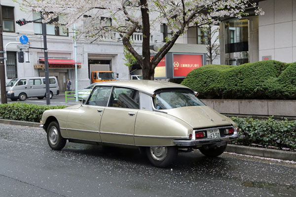 05-1c 15-04-05_273 1974 Citroen DS23 Pallas.JPG