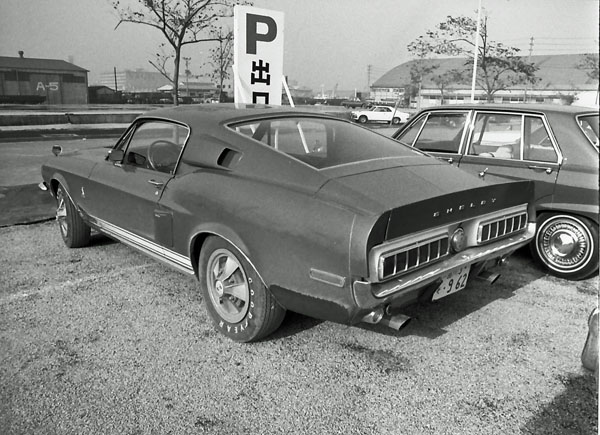 05-2c 229-17 1968 Shelby Cobra GT350 2+2.jpg