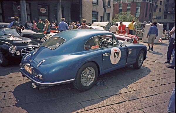 05-3b(00-07a-06) 1952 Aston Martin DB2.jpg