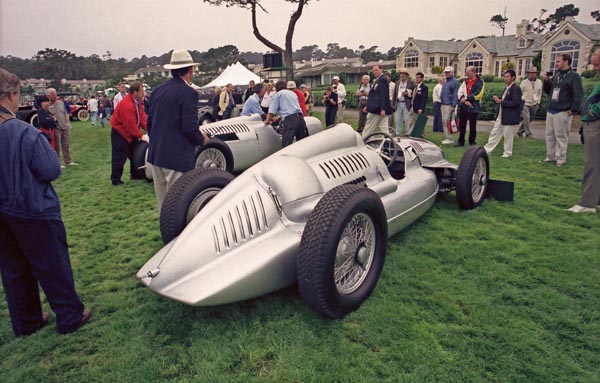 06-1c2 (99-35-02) 1939 Auto Union TypeD GP.jpg