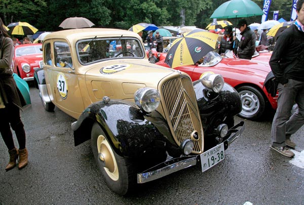 06-3a 10-10-09_155 1938 Citroen 7CV.JPG