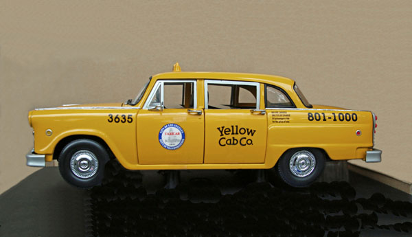 07-03b 15-11-17_02 1981 Checker  Taxi Cab.jpg