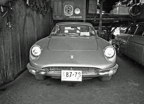 07-1a 269-26b 1967 Ferrari 365GT 2+2 Coupe.jpg