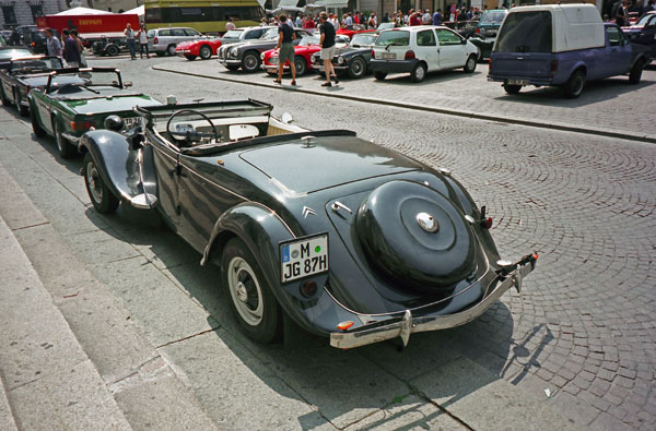 07-4b (00-08-33) 1934-35 Citroen 11CV Normale Roadster.jpg