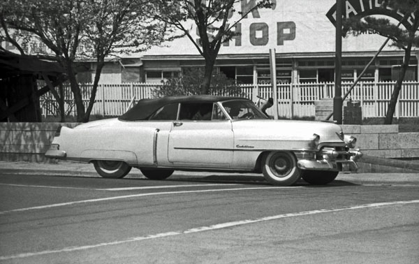 08-1a (097-27) 1953 Cadillac 62 Convertible Coupe.jpg