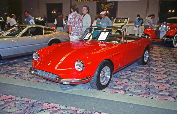 08-1a (95-13-37E) 1967 Ferrari 330 GTS Pininfarina  Spyder.jpg