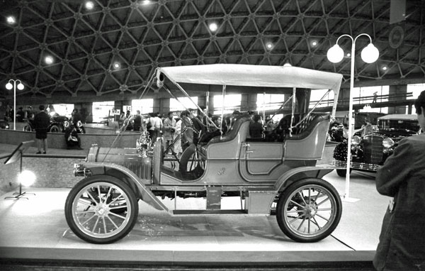 08-1c 252-15 1906 Compound 7.5 Light Touring Car.jpg
