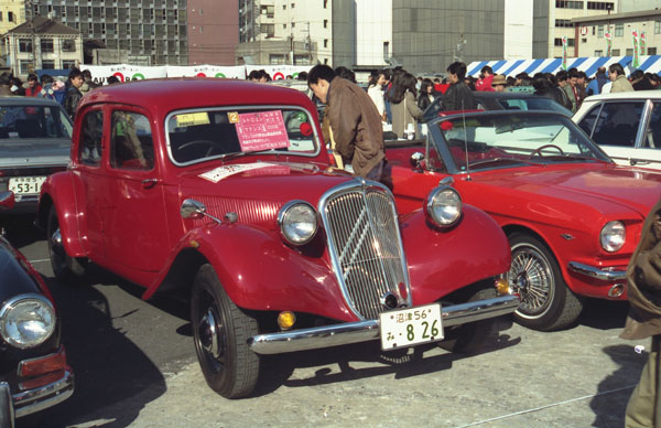 08-2b 90-03-29 1950 Citroen 11CV.jpg