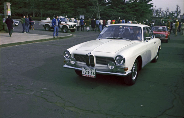 08e(81-03-22) 1965 BMW 3200CS.jpg