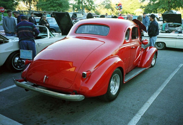 09-1b (98-F09-29) 1938 Chevrolet DeLuxe business Coupe.jpg