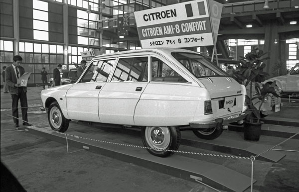 09-1d (212-11) 1970 Citroen Ami 8 Confort.jpg