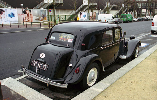 09-9d (02-15-31) 1953 Citroen 11CV.jpg