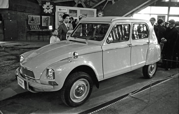 10-1b (184-20) 1969 Citroen Dyane 6.jpg