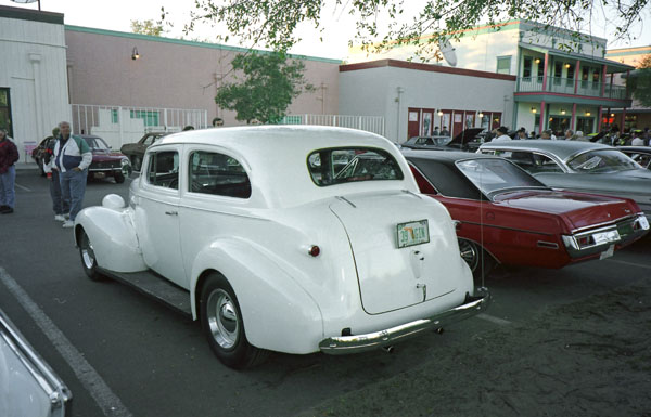 10-1b (98-F10-27) 1939 Chevrolet Master 2dr. Town Sedan.jpg