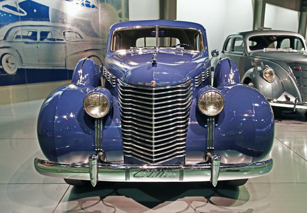 10-2b 07-04-07_753 1938 Cadillac 60S 4dr Special Sedan (V8).JPG