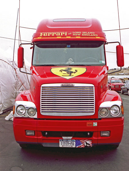 1000-3a (04-54-18) Freightliner(Ferrari Transpoter).jpg