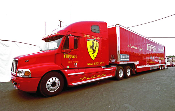 1000-3b (04-54-19) Freightliner(Ferrari Transpoter).jpg