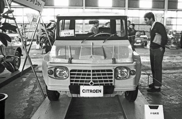 11-1a (212-03) 1970 Citroen Mehari Confort.jpg