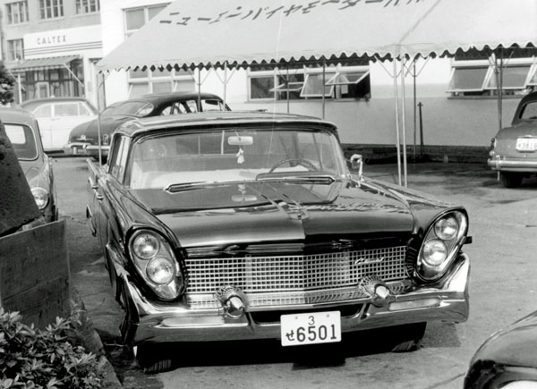 12-1a (069-15) 1958 Lincoln Continental MkⅢ4dr Sedan.jpg