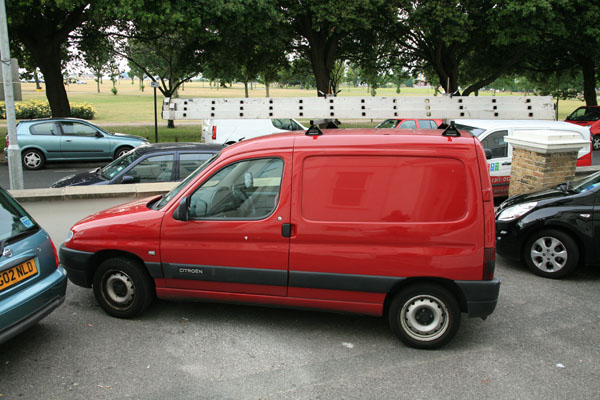 12-1b 10-07-02_0032 Citroen Berlingo.JPG