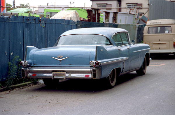 12-1b 90-21-03 1957 Cadillac 62 4dr Sedan.jpg