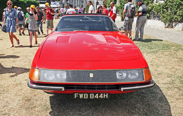 12-2a 10-07-03_0688 1970 Ferrari 365 GTS／4 Daytona Spider.jpg
