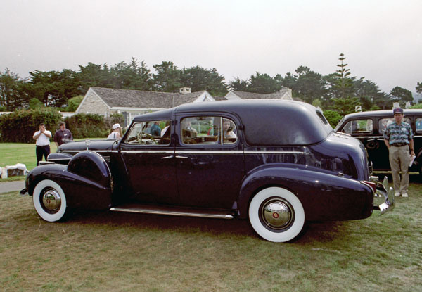 12-2c (95-26-21) 1940 Cadillac 75 Fleetwood Town Car.jpg